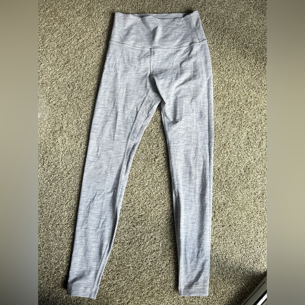 Lululemon Wunder under leggings